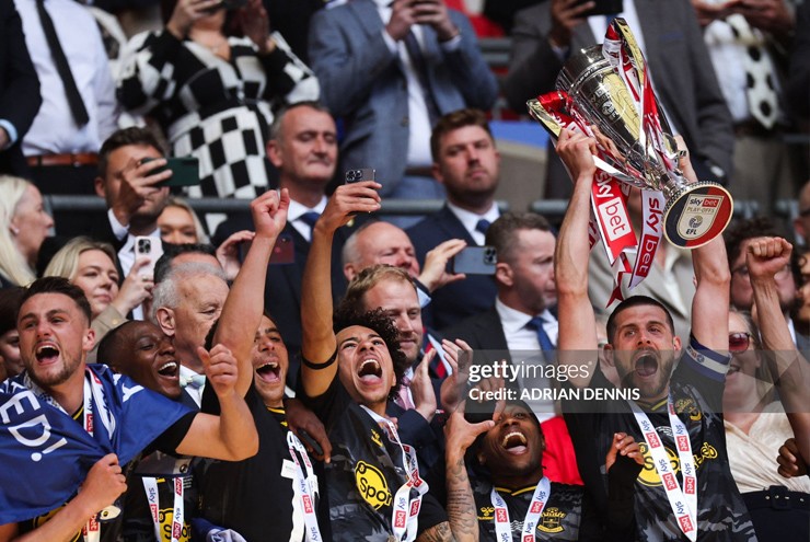 Southampton thăng hạng Premier League Southampton thăng hạng Premier League